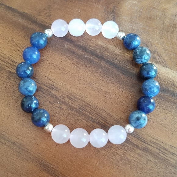SOLD Blue Sodalite & Rose Quartz Bead Bracelet - Picture 9 of 11